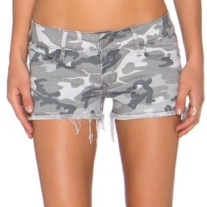 Black Orchid Lola Cut Off Short in Delta Camo
